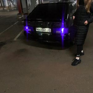 公交车上强伦人妻
